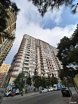 Satılır 4 otaqlı yeni tikili 165 m² — Bakı 4 otaq 165.00 m²