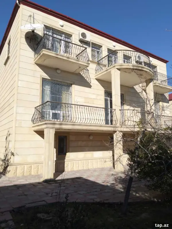 Kirayə verilir 5 otaqlı həyət evi 300 m²
