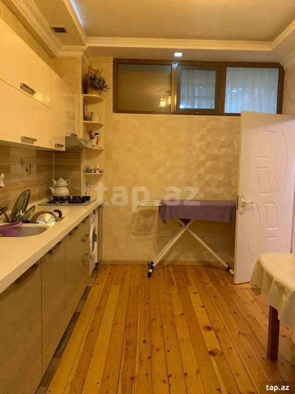Kirayə verilir 2 otaqlı yeni tikili 65 m²