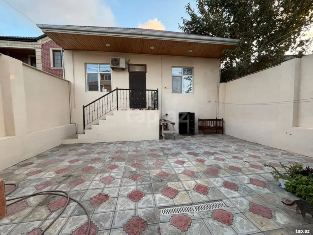 Satılır 3 otaqlı həyət evi 90 m²