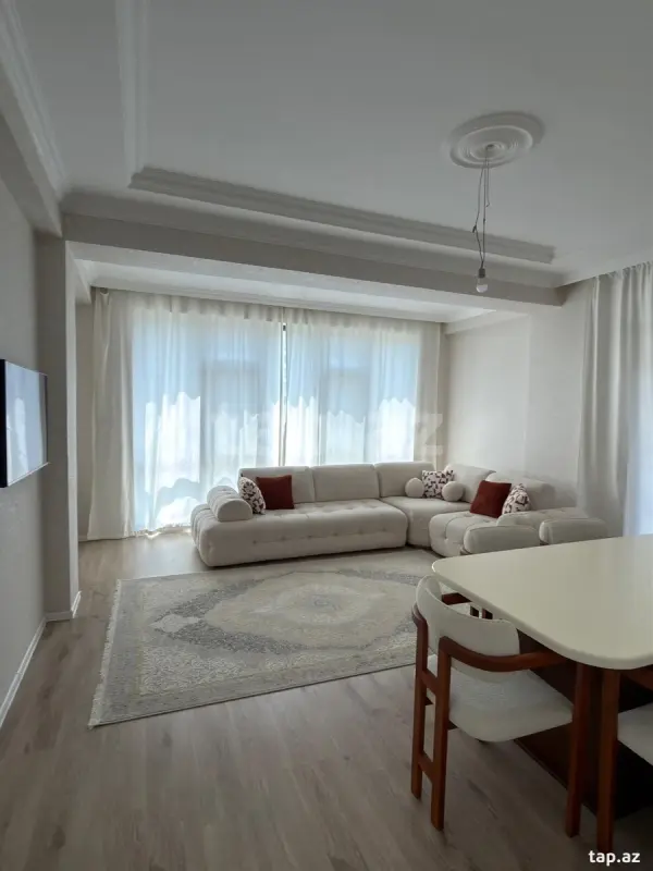 Kirayə verilir 4 otaqlı yeni tikili 87 m²