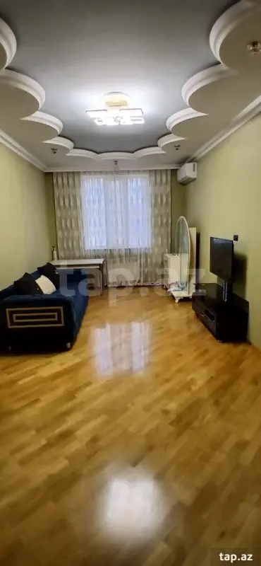 Kirayə verilir 2 otaqlı yeni tikili 80 m²