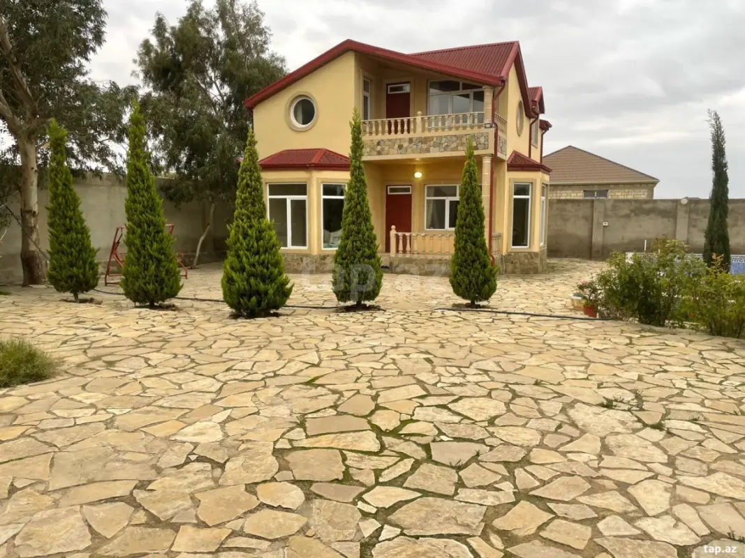 Kirayə verilir 4 otaqlı həyət evi 160 m²