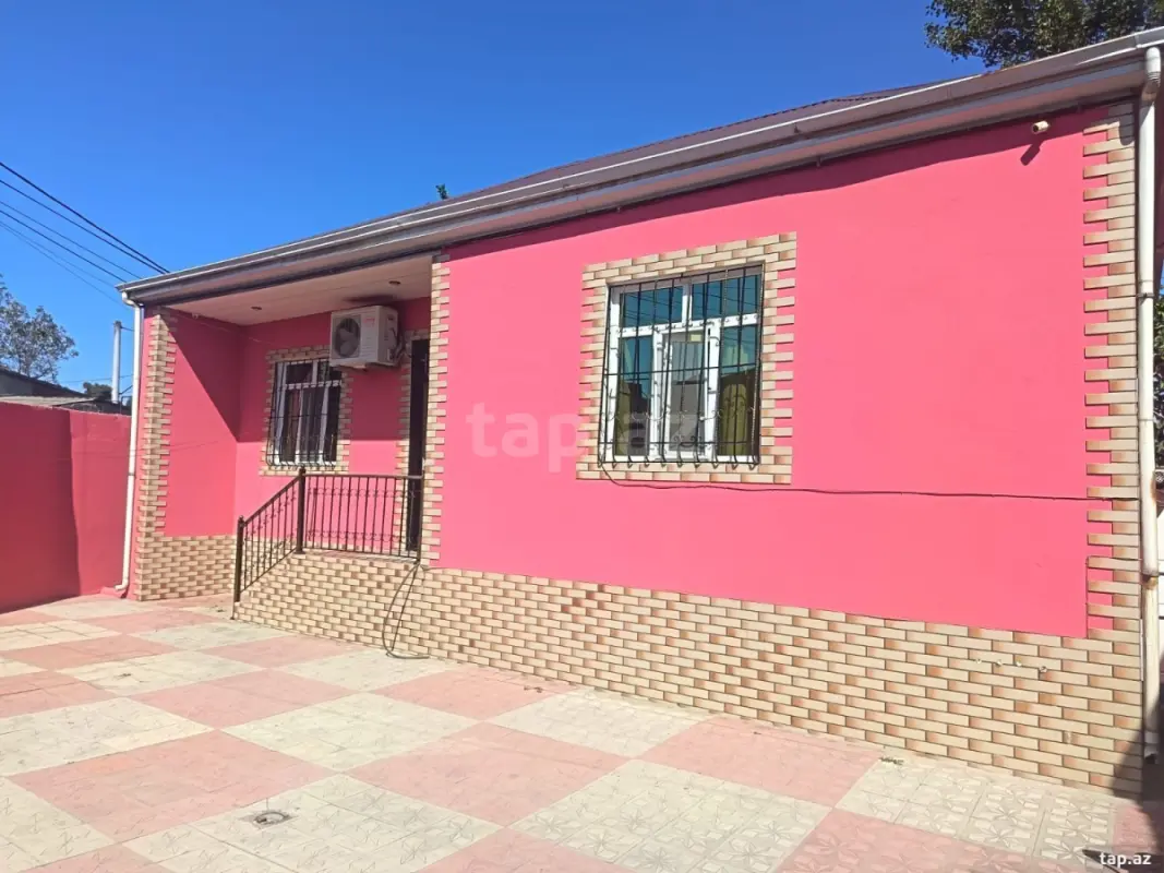 Satılır 3 otaqlı həyət evi 100 m²