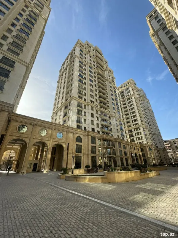 Kirayə verilir 2 otaqlı yeni tikili 100 m²