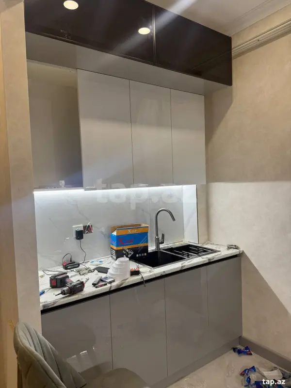 Kirayə verilir 2 otaqlı yeni tikili 65 m²