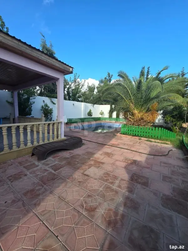 Kirayə verilir 4 otaqlı həyət evi 250 m²