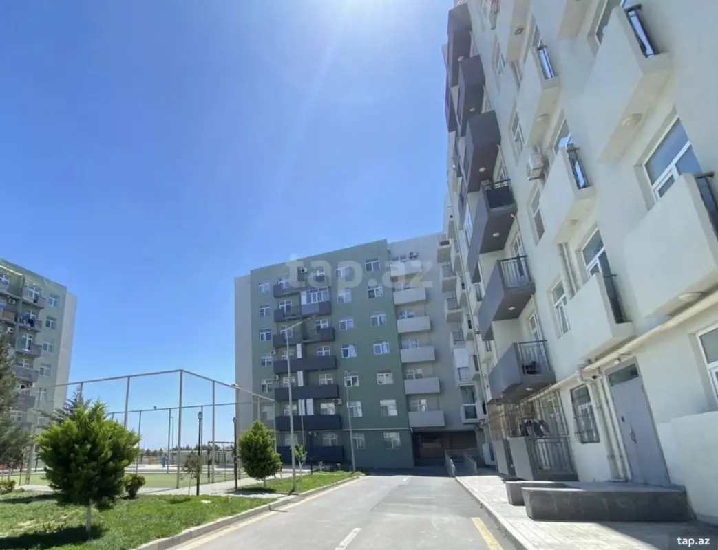Kirayə verilir 2 otaqlı yeni tikili 65 m²