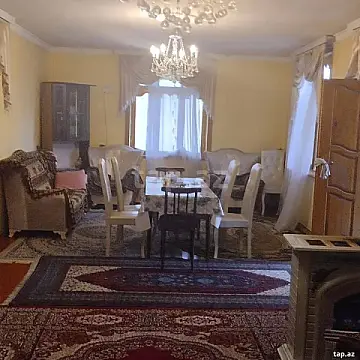 Satılır 3 otaqlı həyət evi 180 m² — Gəncə 3 otaq 180.00 m²