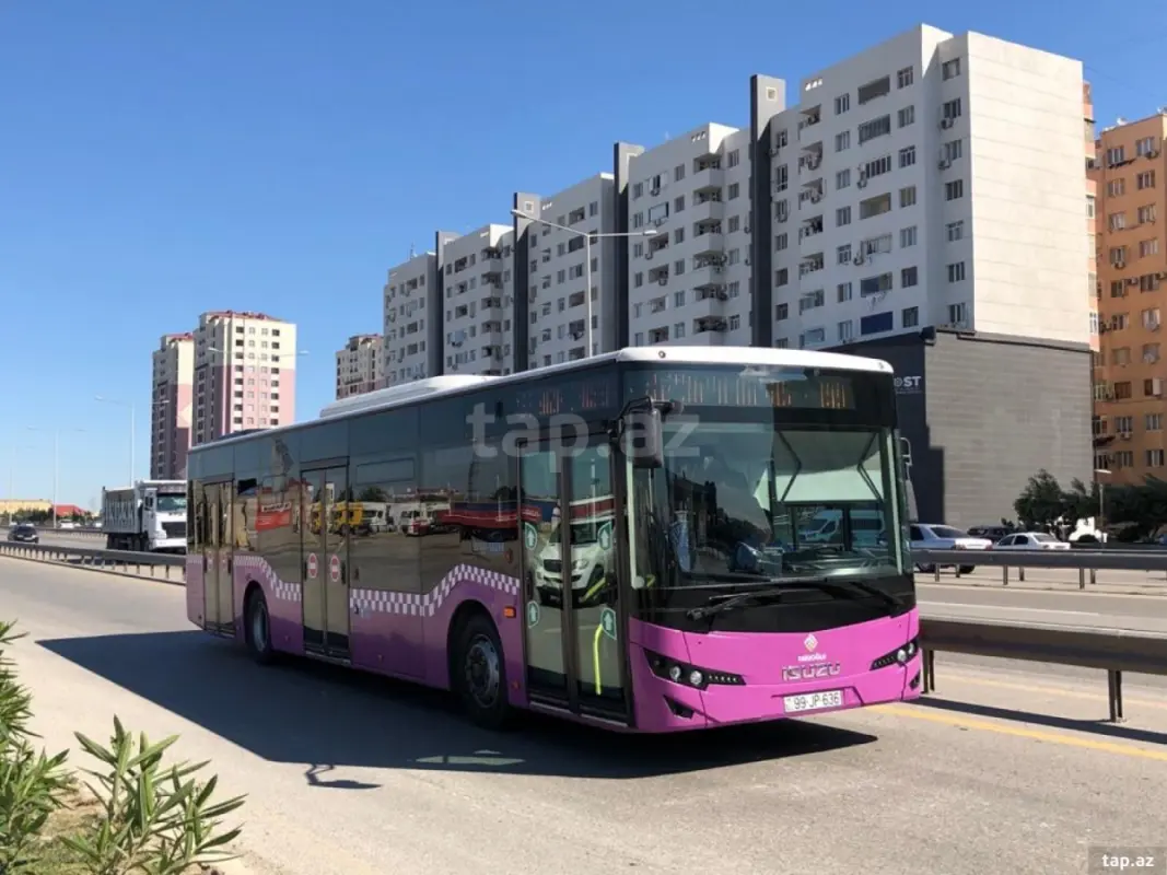 Kirayə verilir 3 otaqlı yeni tikili 85 m²