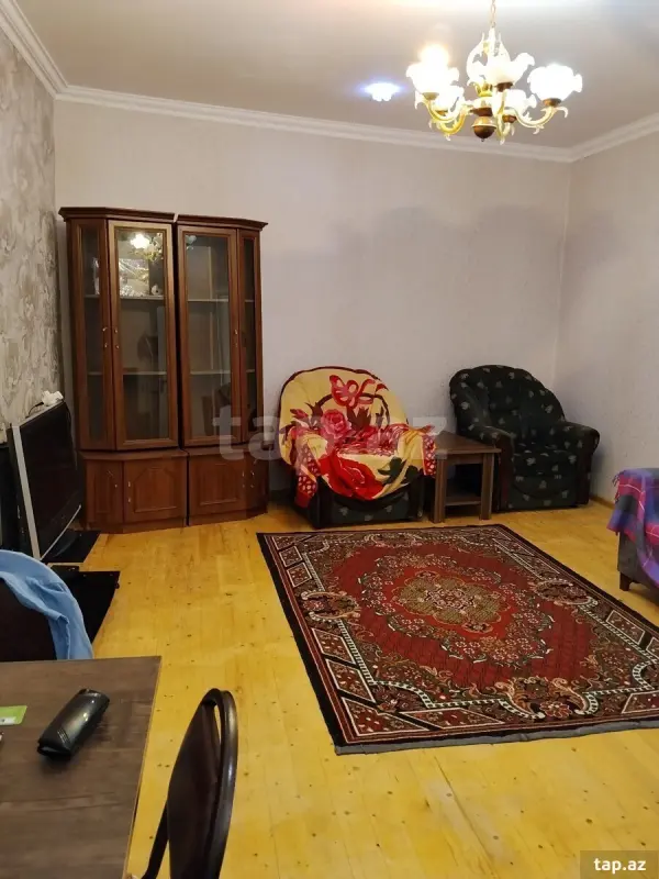 Kirayə verilir 2 otaqlı həyət evi 80 m²