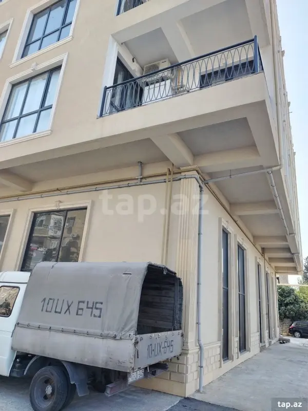 Satılır 2 otaqlı yeni tikili 63 m²