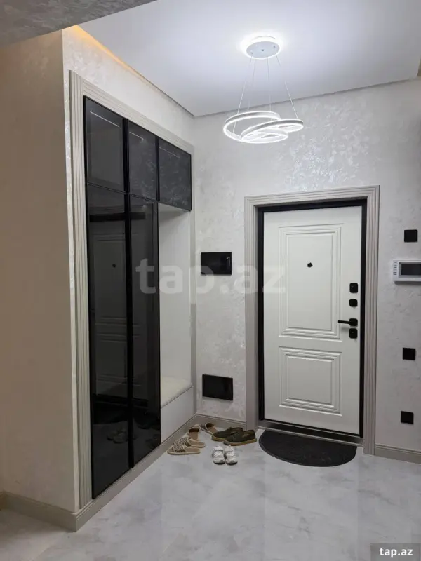 Satılır 2 otaqlı yeni tikili 80 m²