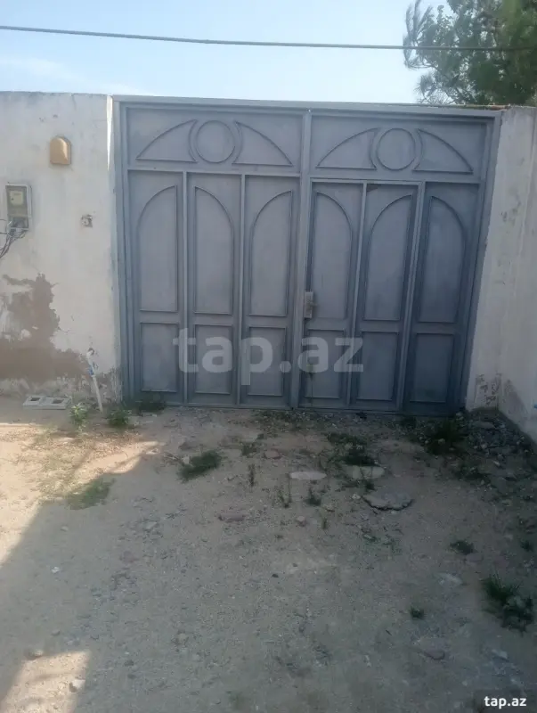 Satılır 3 otaqlı həyət evi 1300 m²