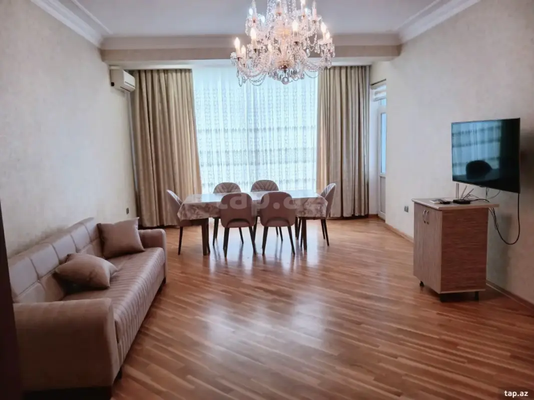Kirayə verilir 3 otaqlı yeni tikili 95 m²