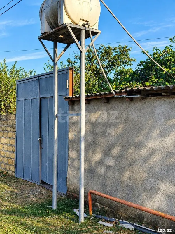 Satılır 4 otaqlı mənzil 120 m²
