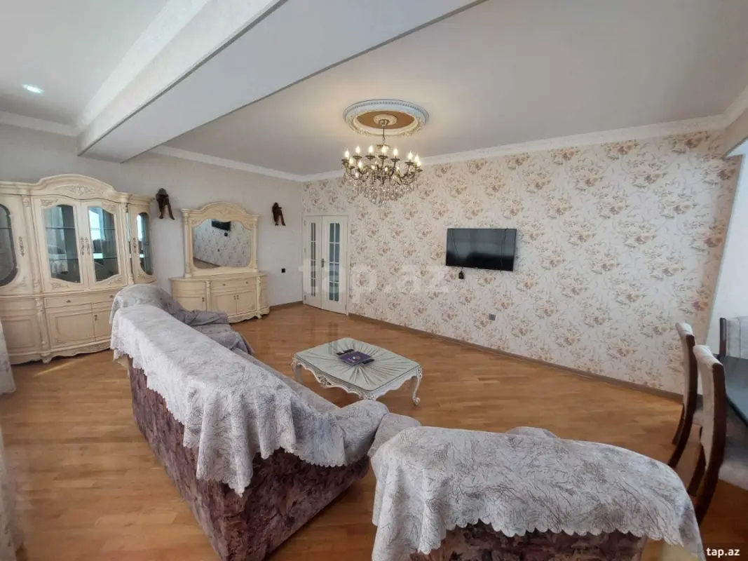 Kirayə verilir 3 otaqlı yeni tikili 100 m²