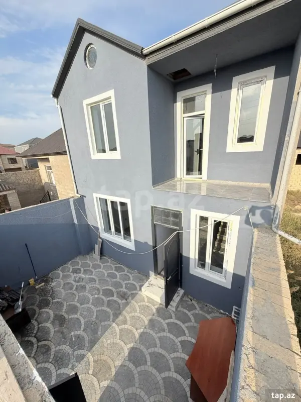 Satılır 4 otaqlı həyət evi 130 m²