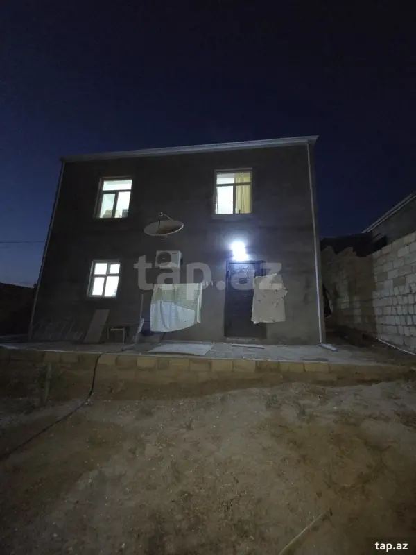 Satılır 6 otaqlı həyət evi 146 m²