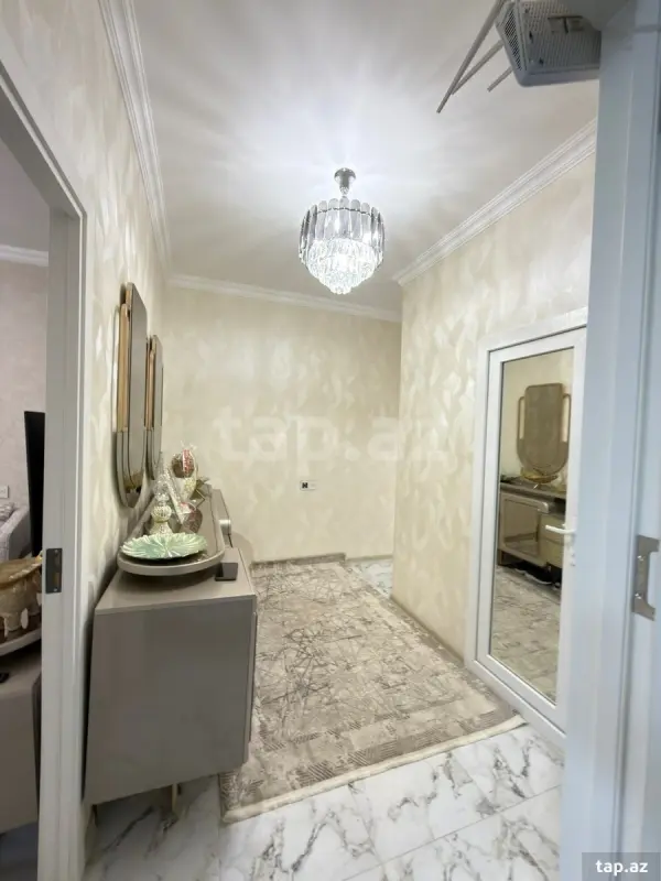 Satılır 2 otaqlı mənzil 62 m²