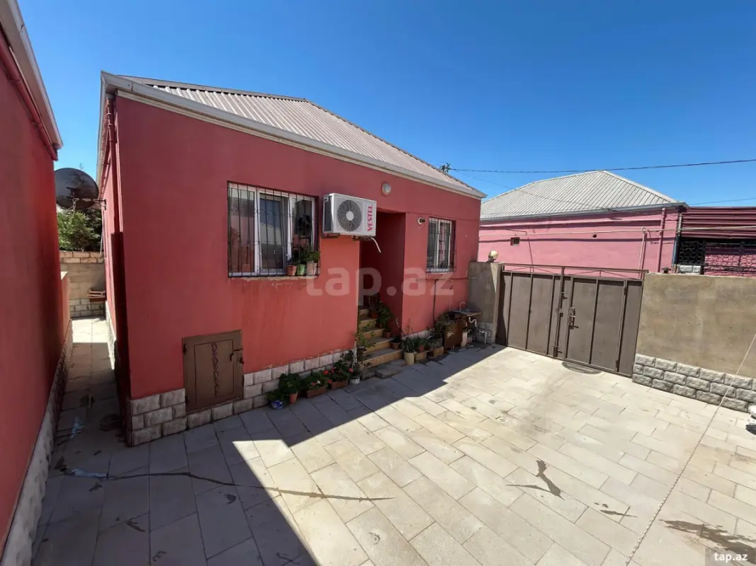Satılır 3 otaqlı həyət evi 80 m²