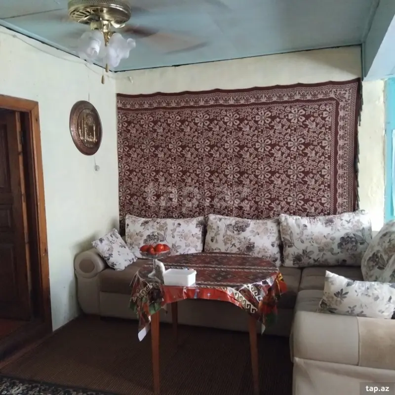 Satılır 3 otaqlı həyət evi 150 m²