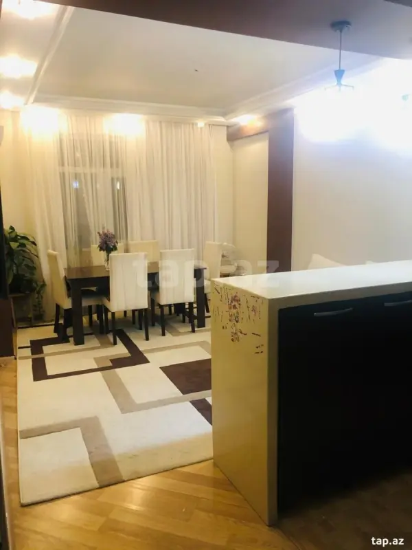 Kirayə verilir 3 otaqlı yeni tikili 80 m²