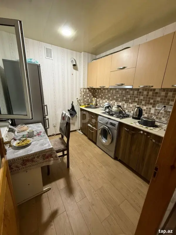 Kirayə verilir 2 otaqlı mənzil 100 m²