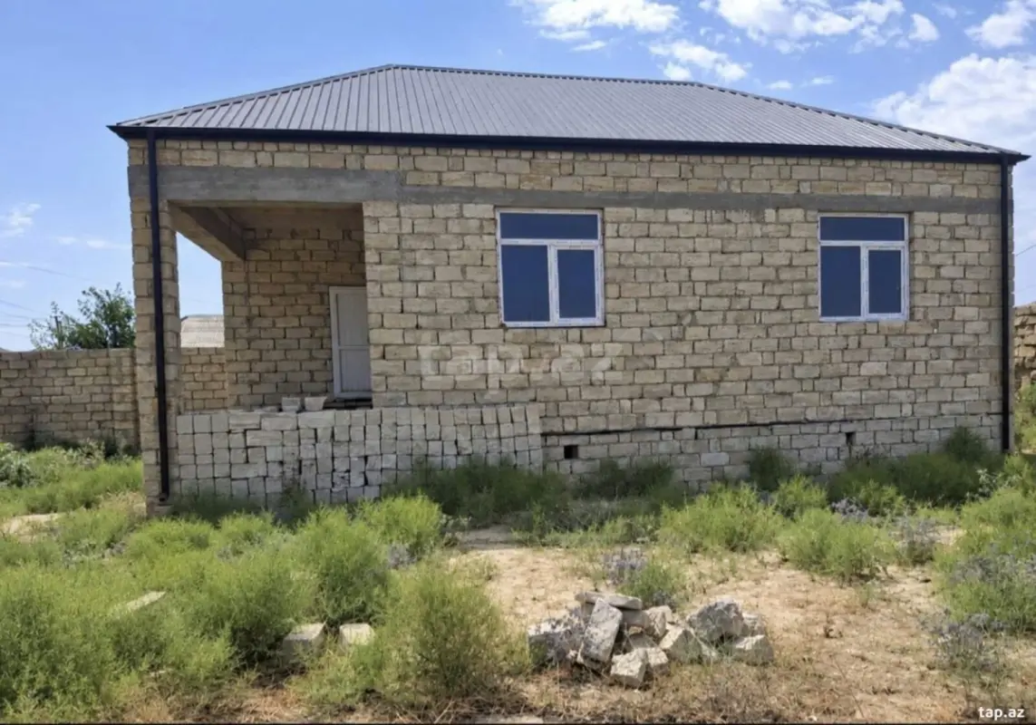 Satılır 2 otaqlı həyət evi 80 m²