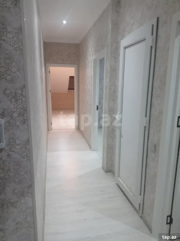 Satılır 3 otaqlı yeni tikili 68 m²