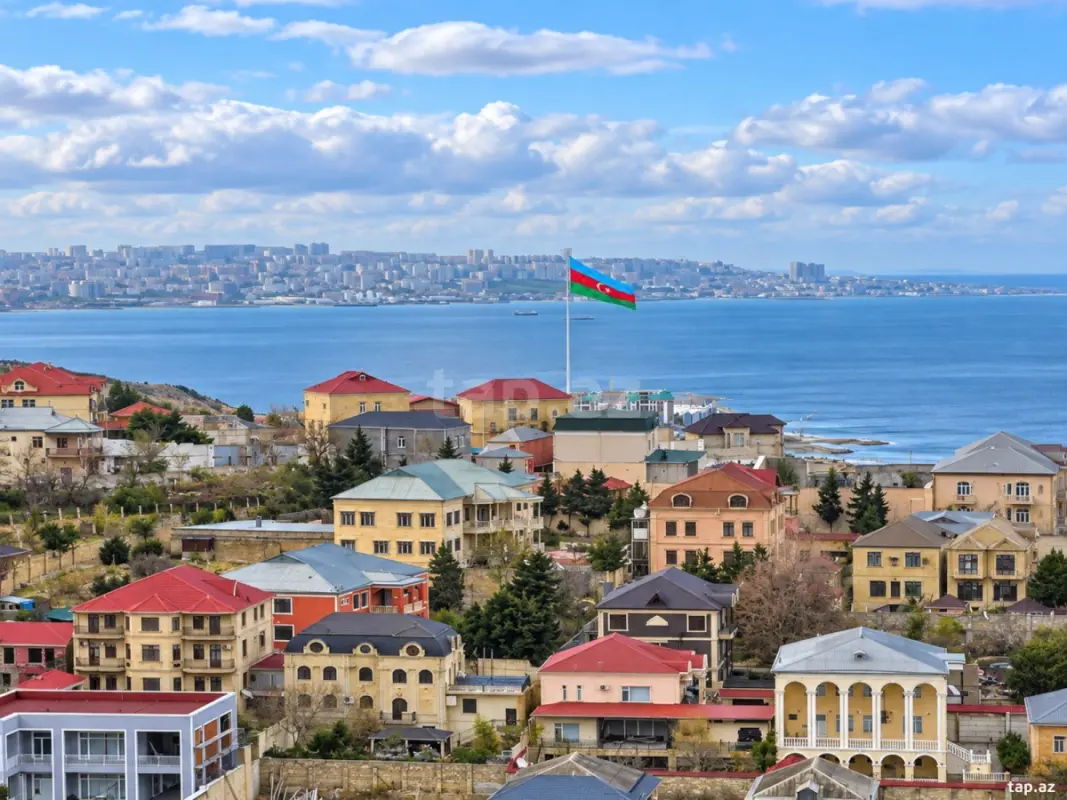 Satılır 3 otaqlı yeni tikili 110 m²