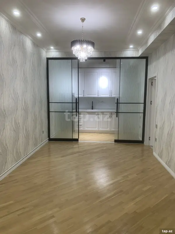 Satılır 3 otaqlı yeni tikili 85 m²