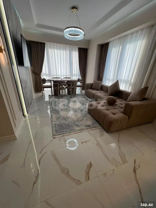 Kirayə verilir 3 otaqlı yeni tikili 120 m²