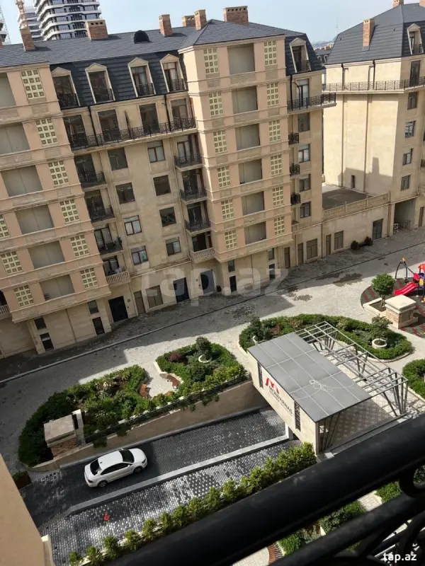 Kirayə verilir 2 otaqlı yeni tikili 80 m²