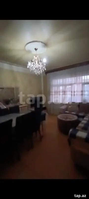 Satılır 5 otaqlı mənzil 100 m²