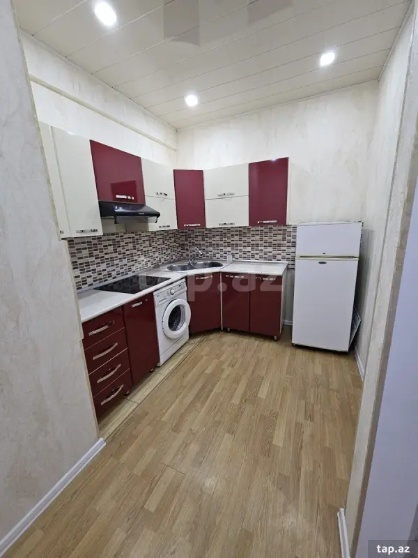 Kirayə verilir 2 otaqlı yeni tikili 65 m²