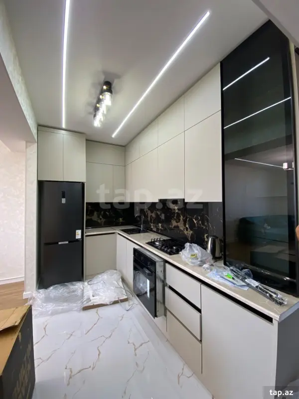 Kirayə verilir 2 otaqlı yeni tikili 80 m²