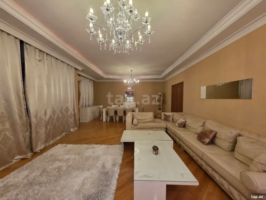 Satılır 4 otaqlı yeni tikili 196 m²