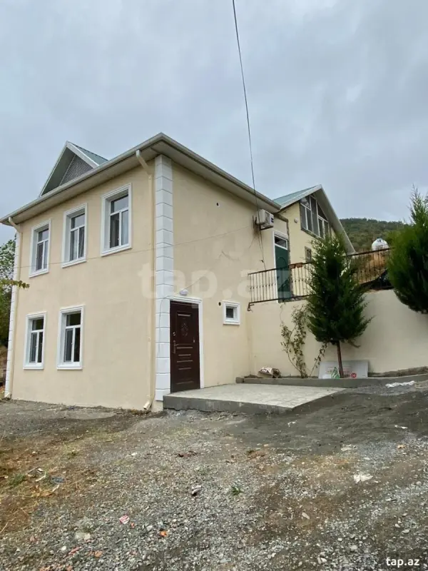 Satılır 5 otaqlı həyət evi 120 m²