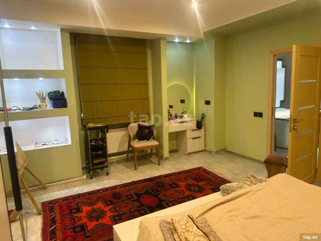 Kirayə verilir 2 otaqlı mənzil 100 m²