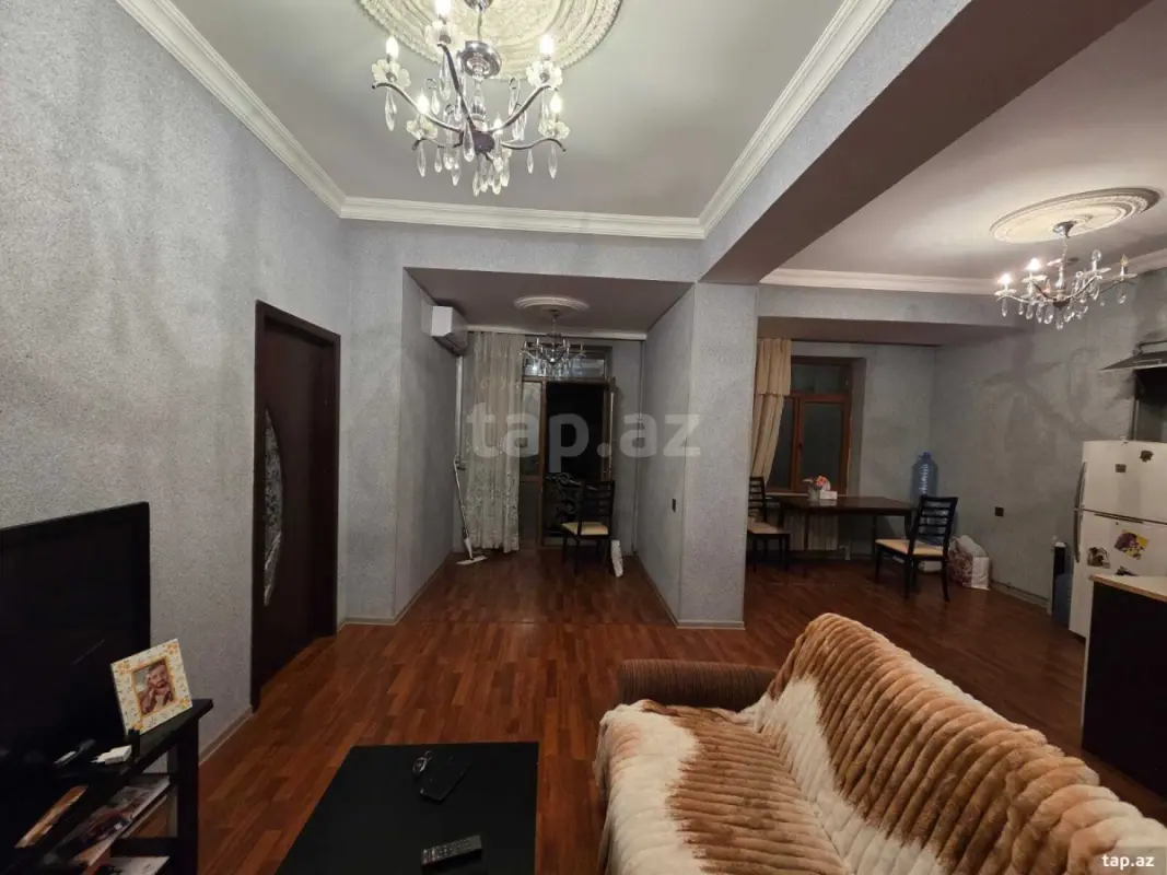 Kirayə verilir 2 otaqlı yeni tikili 65 m²