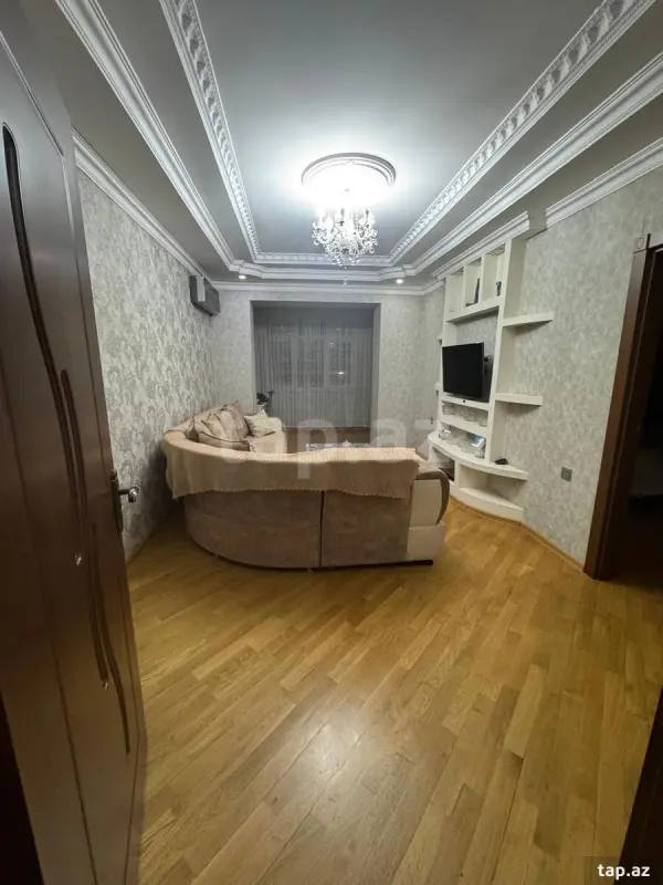Satılır 4 otaqlı mənzil 90 m²