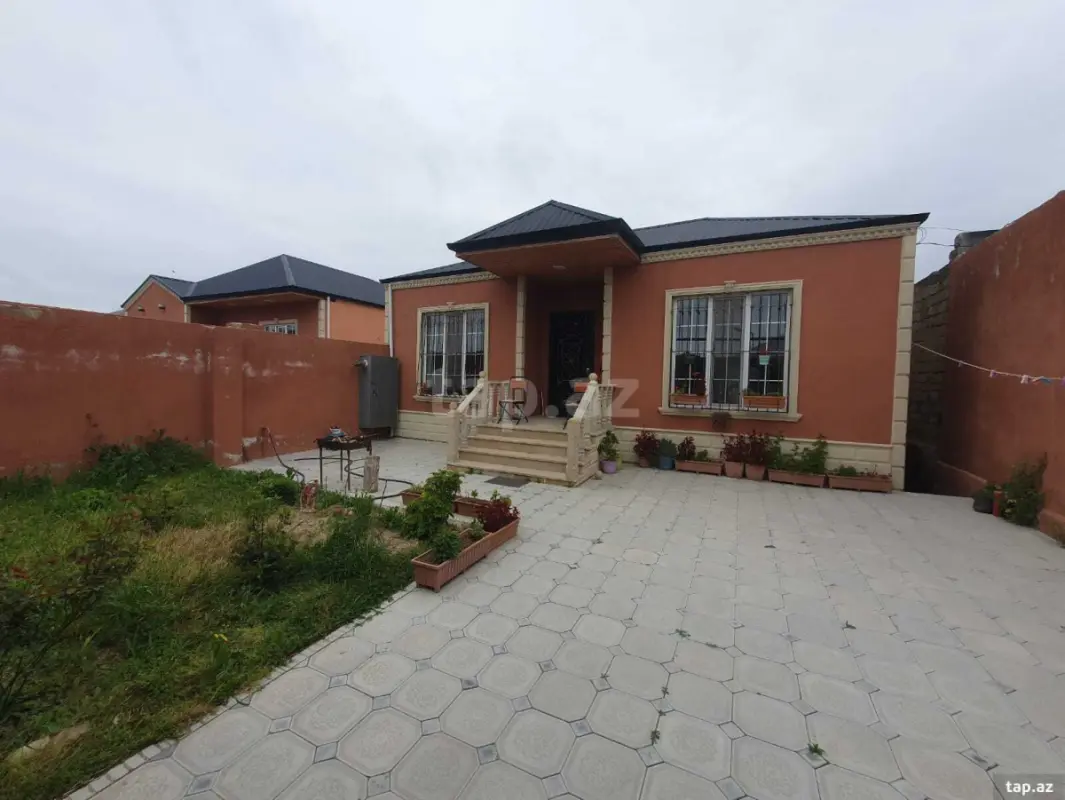 Satılır 3 otaqlı həyət evi 90 m²