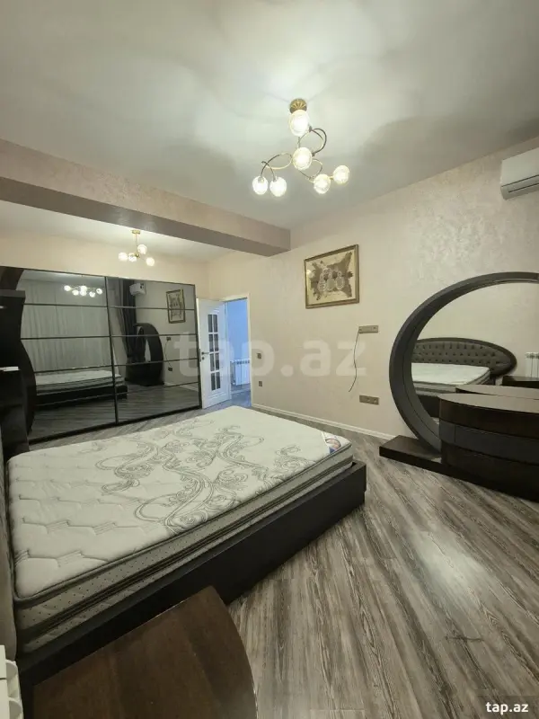 Satılır 2 otaqlı yeni tikili 114 m²