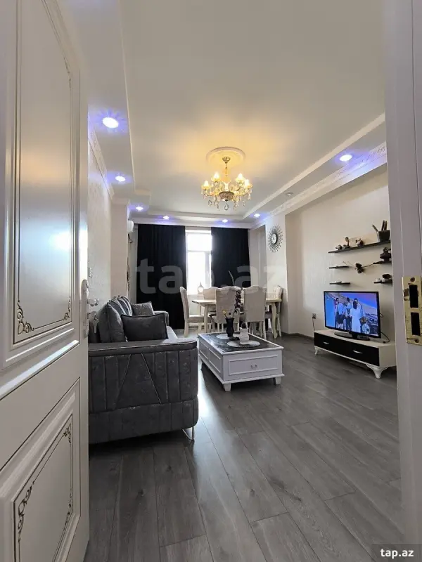 Satılır 2 otaqlı yeni tikili 60 m²