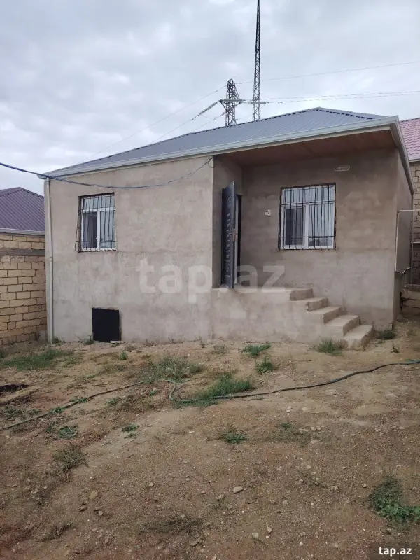 Satılır 3 otaqlı həyət evi 20 m²