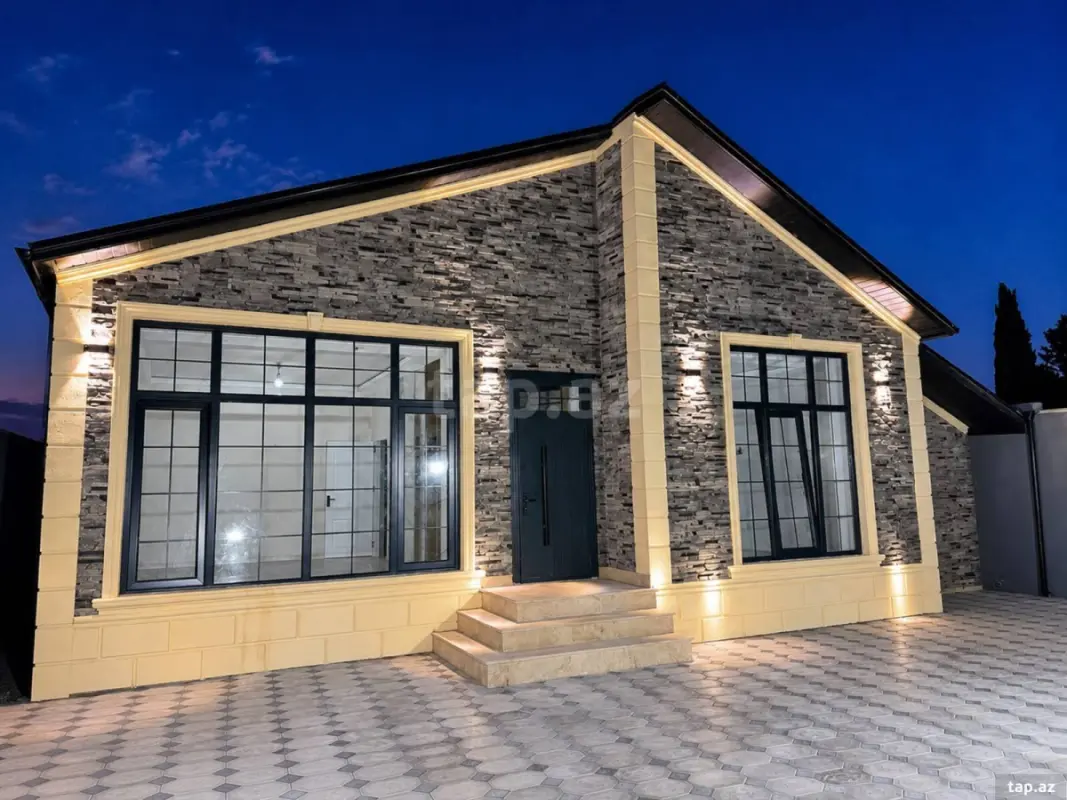 Satılır 4 otaqlı həyət evi 133 m²