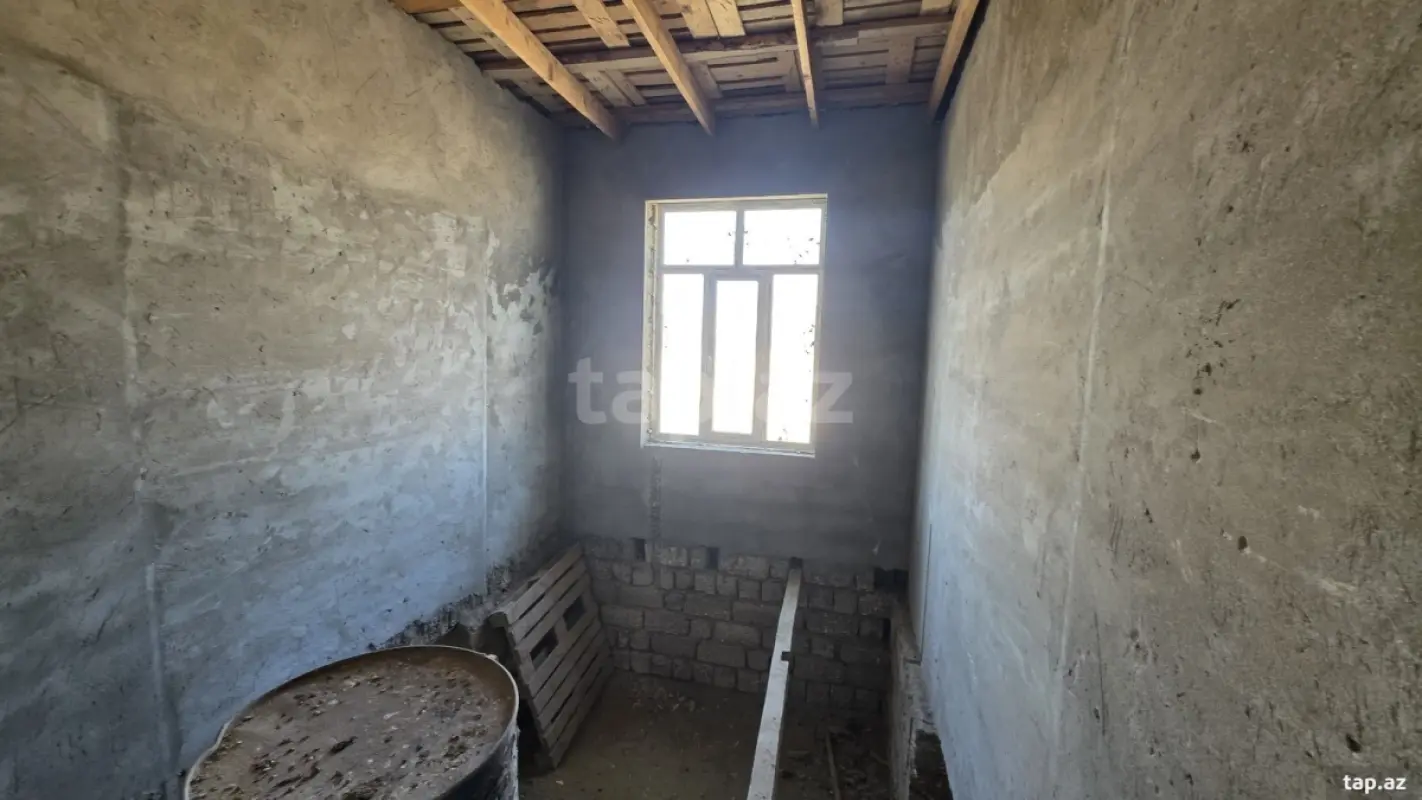 Satılır 4 otaqlı həyət evi 97 m²