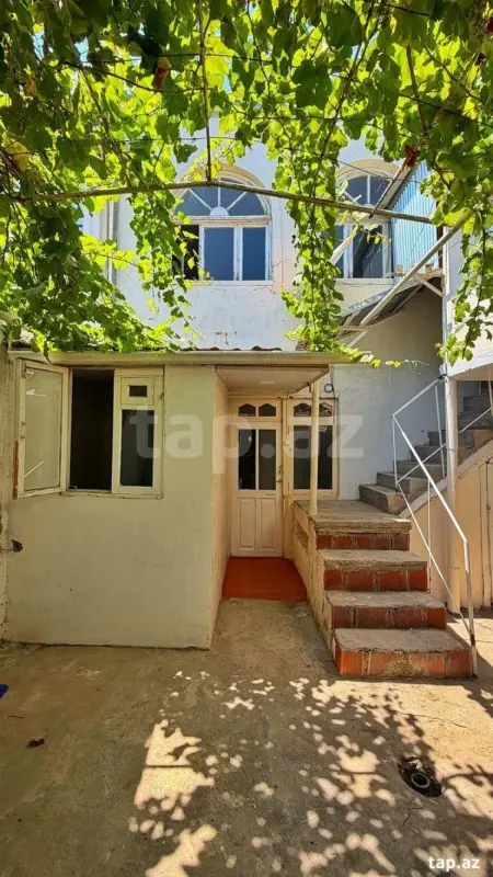 Kirayə verilir 5 otaqlı həyət evi 100 m²
