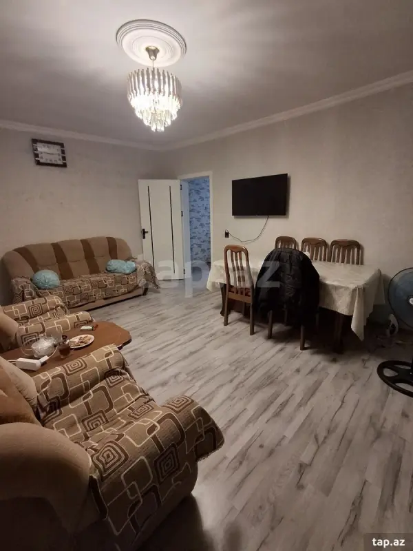 Satılır 2 otaqlı mənzil 70 m²